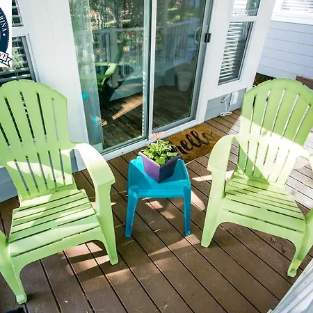 Long Cove Resort And Marina Charlotte Room photo