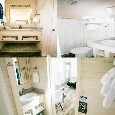 Long Cove Resort And Marina Charlotte Room photo